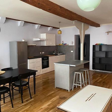Vintage Charm Apartment ลูบลิยานา ภายนอก รูปภาพ